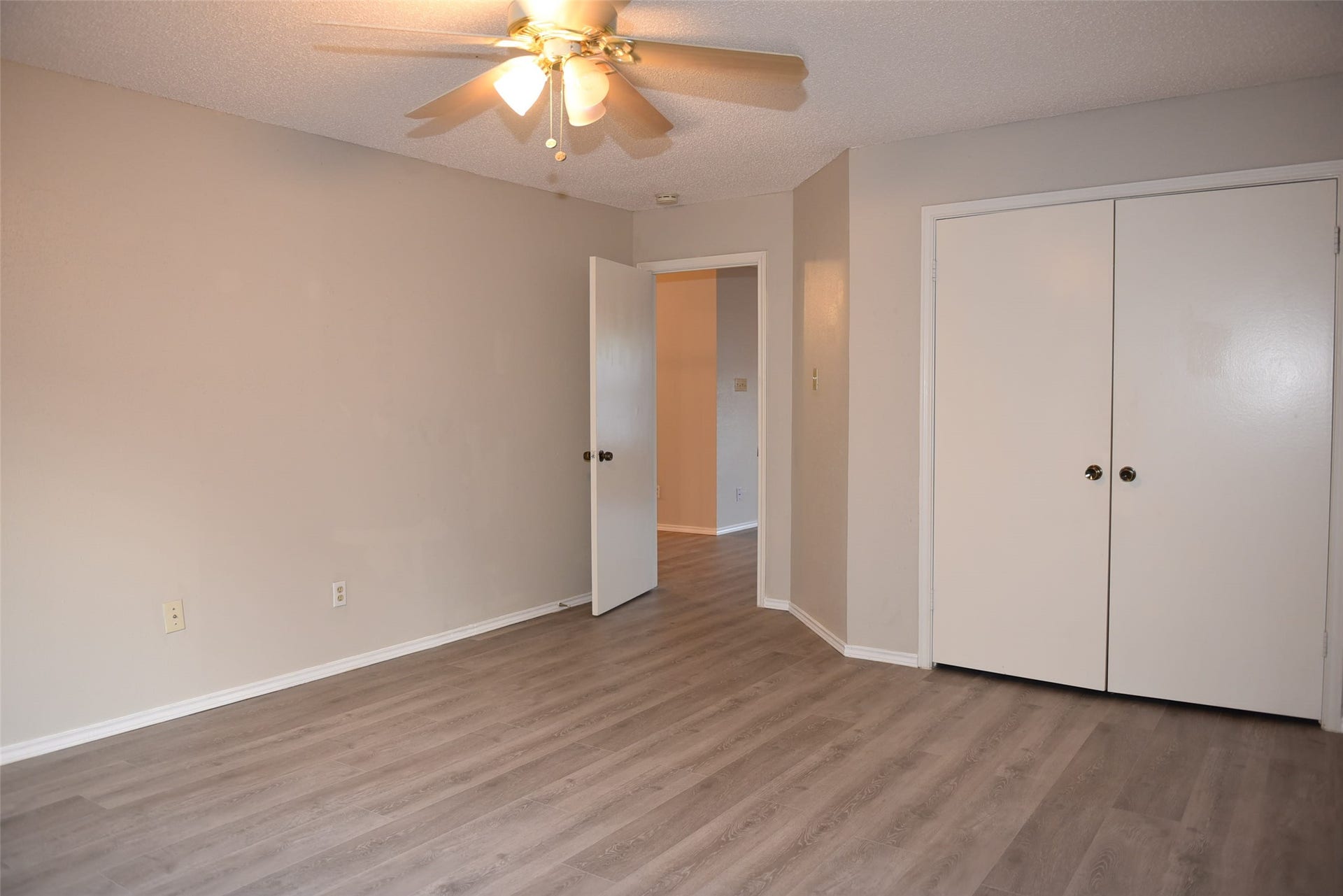 2811 Grants River Circle, Sugar Land, TX 77479 2811 Grants River Circle, Sugar Land, TX 77479