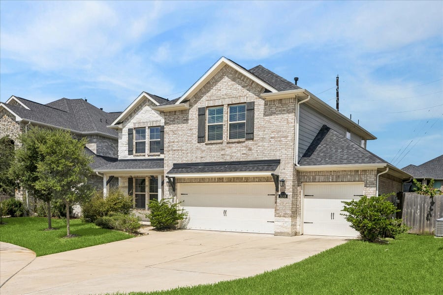 Property photo for 31318 Mallet Cove, Fulshear, TX
