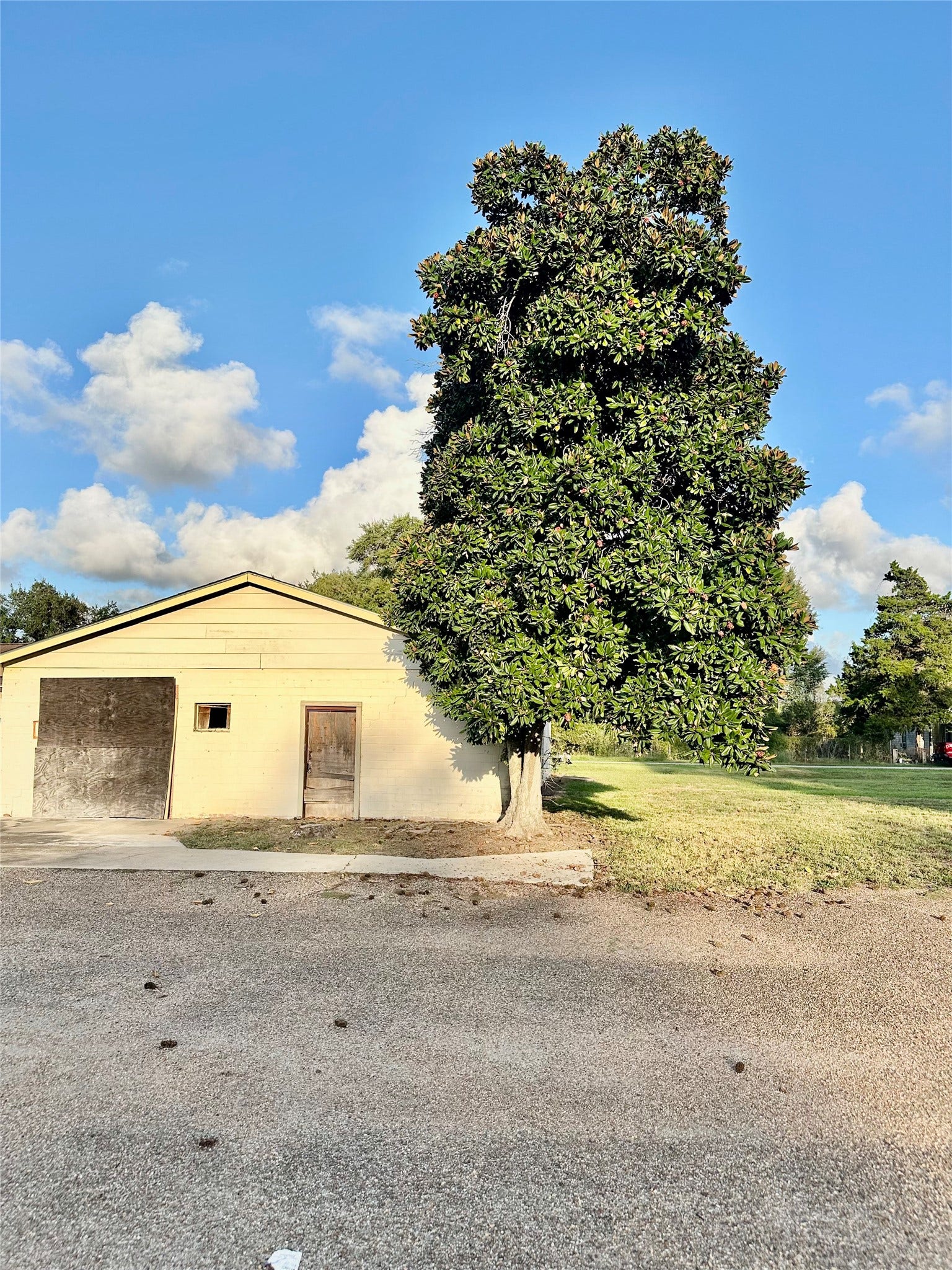 101 N Market Street, Brazoria, TX 77422 101 N Market Street, Brazoria, TX 77422