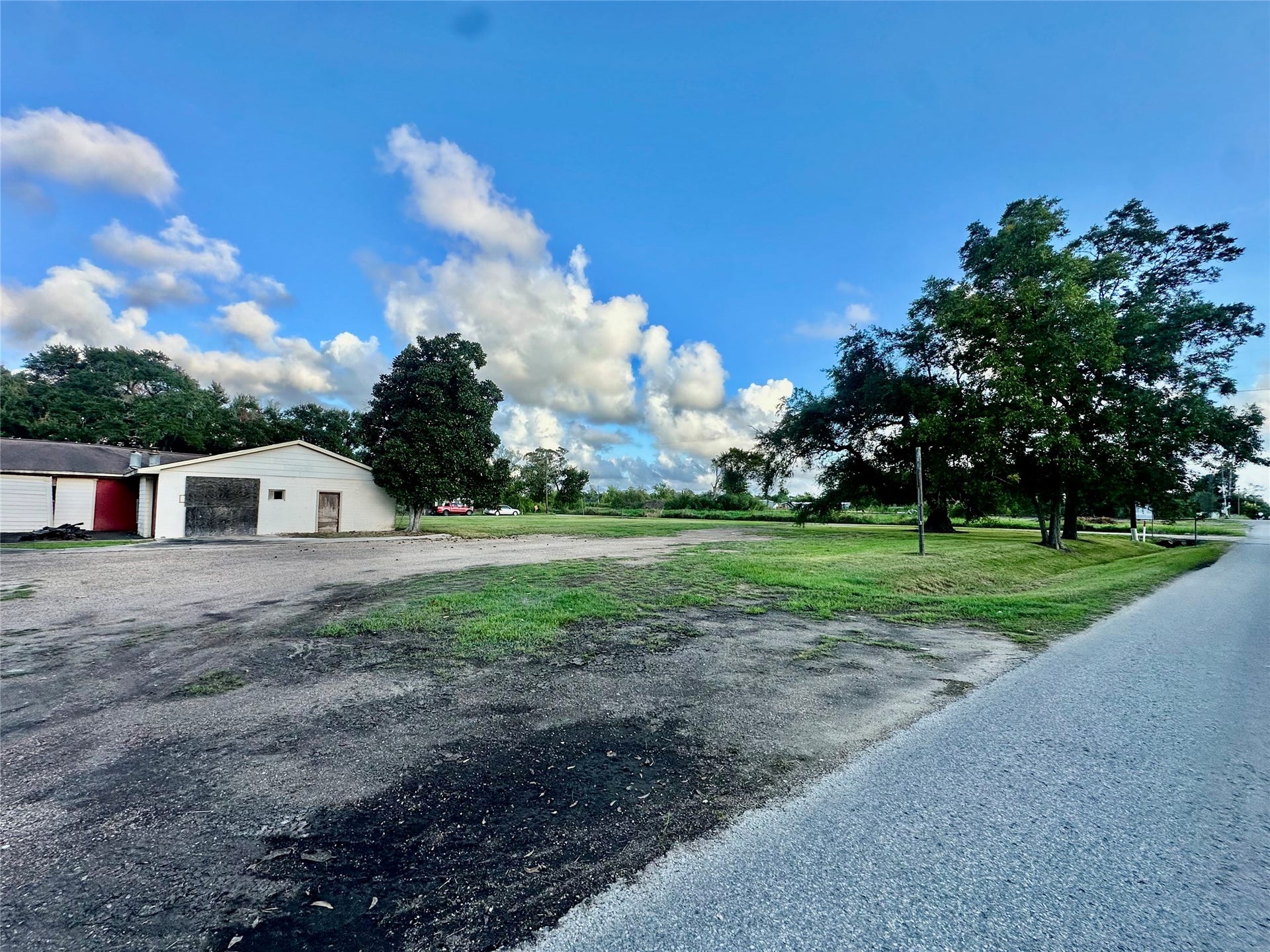 101 N Market Street, Brazoria, TX 77422 101 N Market Street, Brazoria, TX 77422