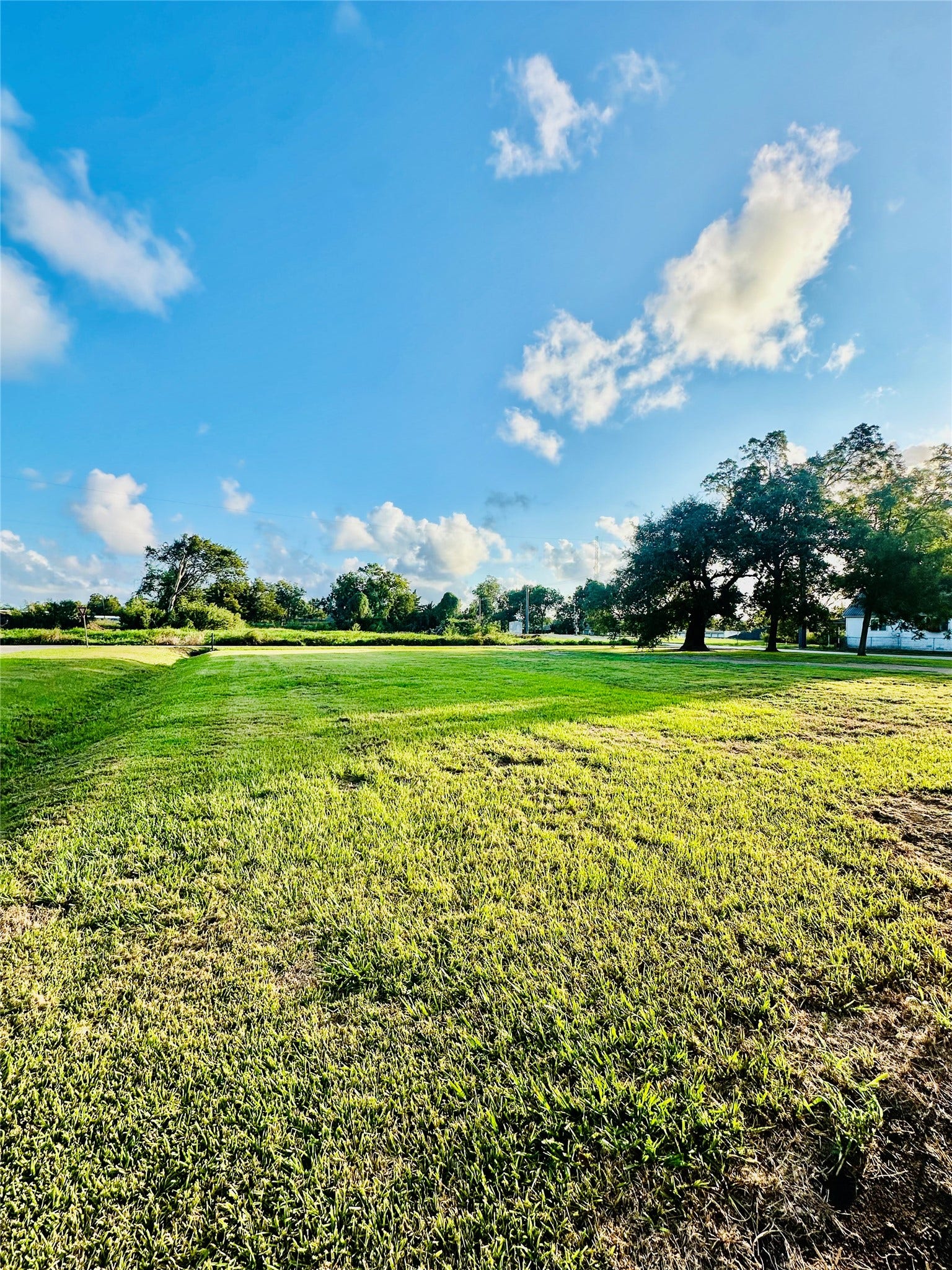 101 N Market Street, Brazoria, TX 77422 101 N Market Street, Brazoria, TX 77422