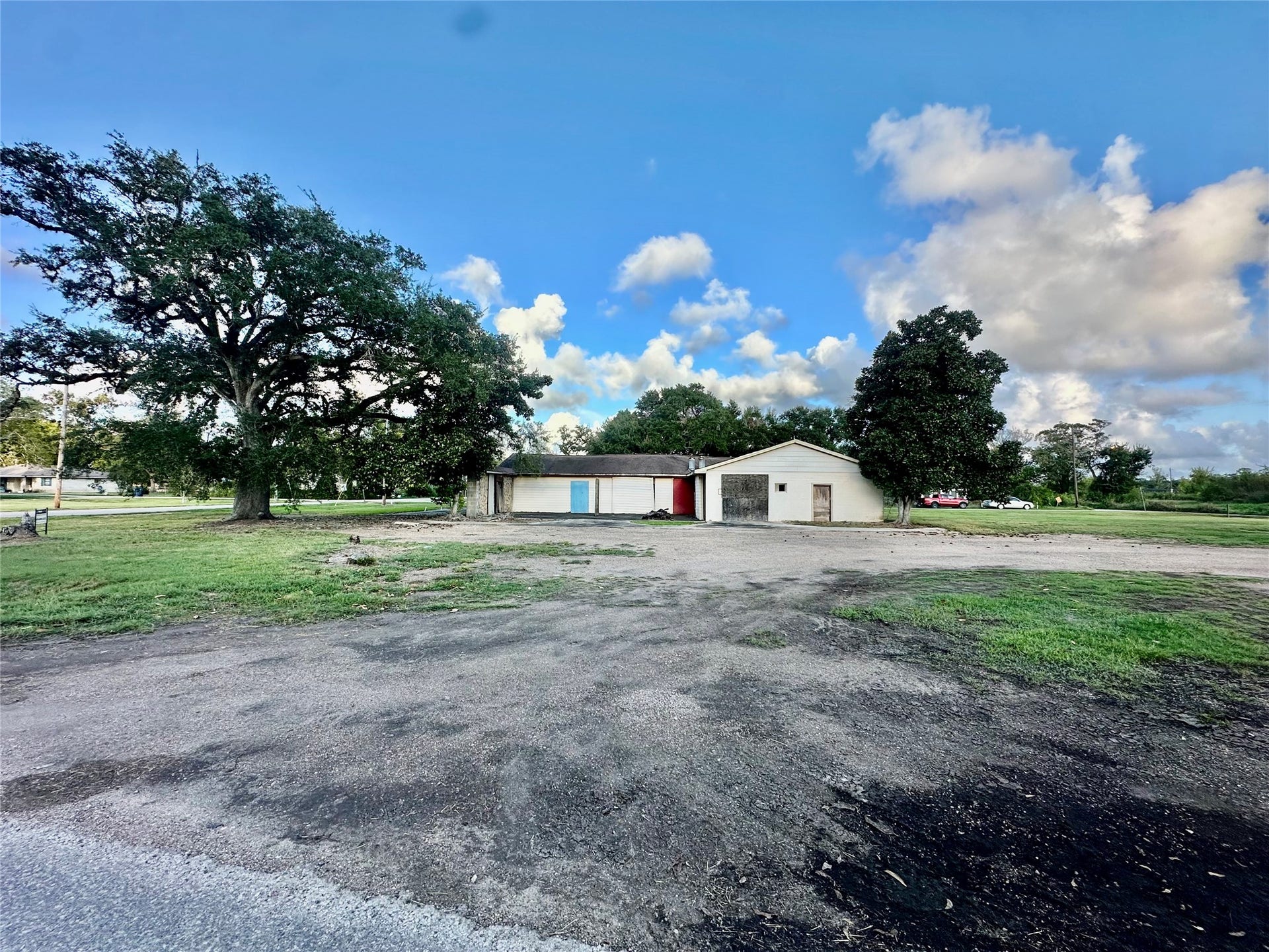 101 N Market Street, Brazoria, TX 77422 101 N Market Street, Brazoria, TX 77422
