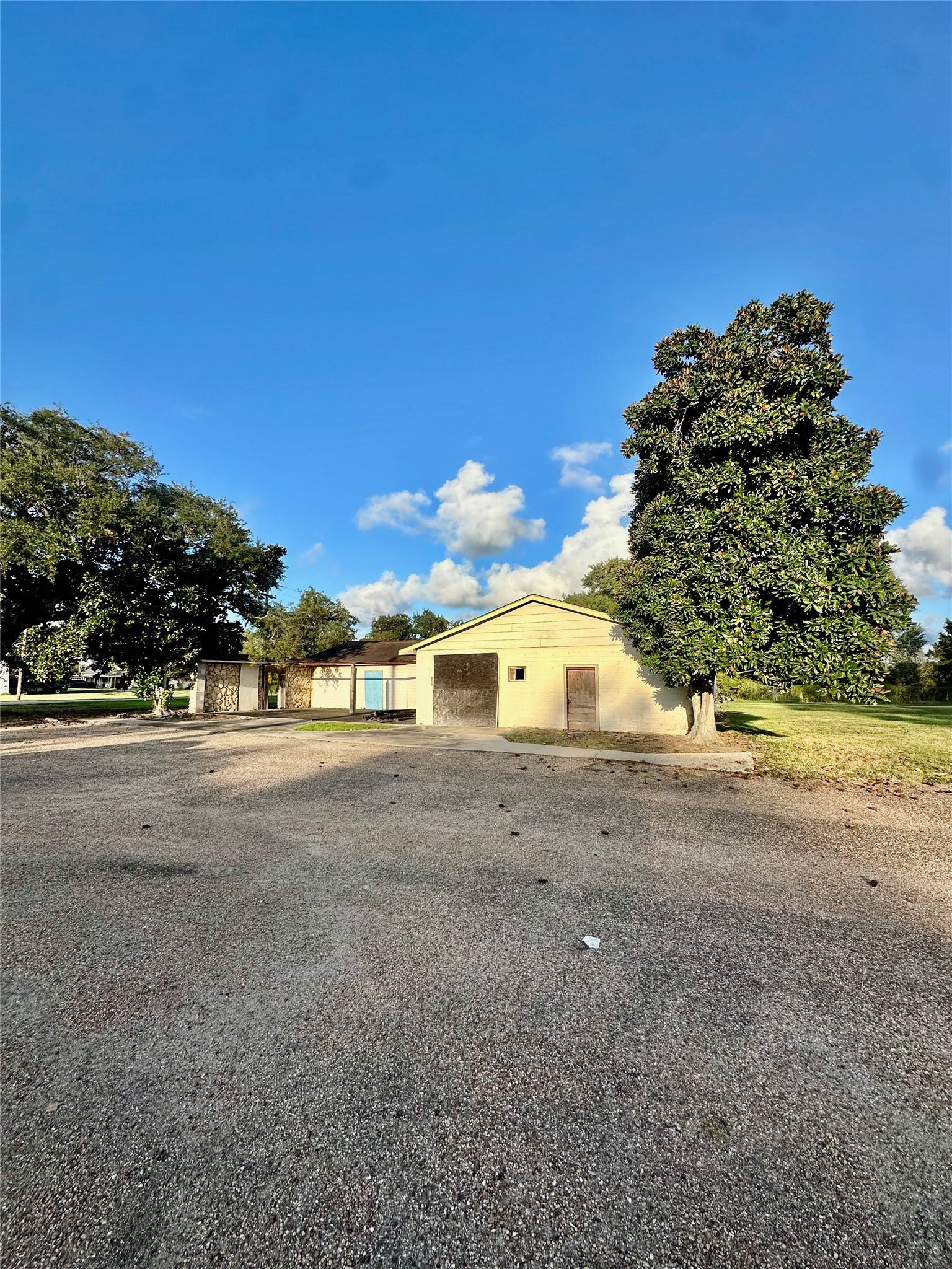 101 N Market Street, Brazoria, TX 77422 101 N Market Street, Brazoria, TX 77422