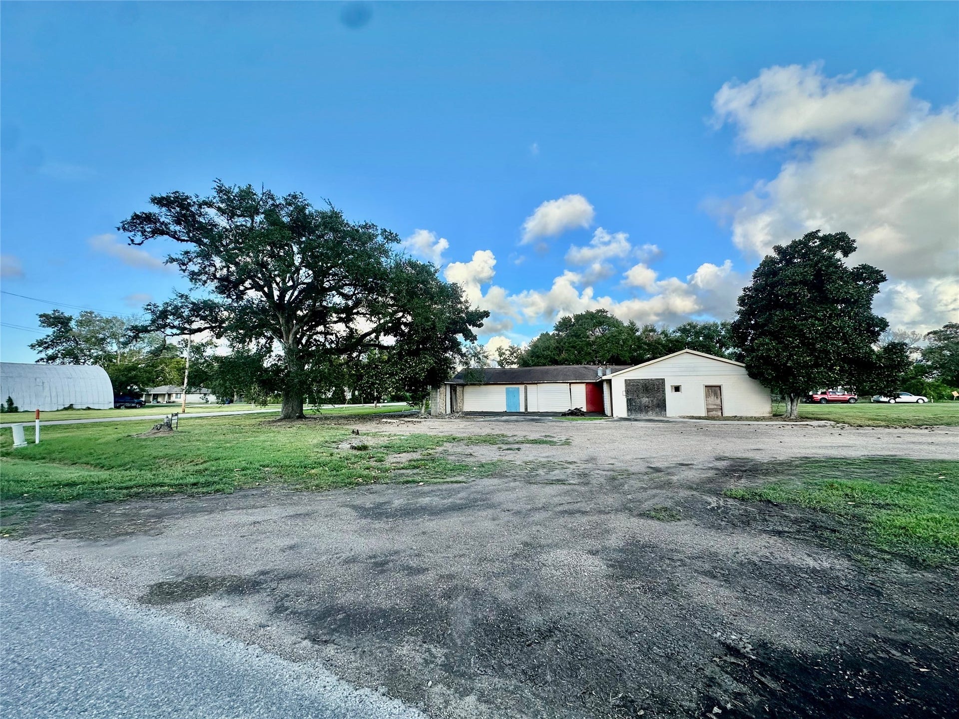 101 N Market Street, Brazoria, TX 77422 101 N Market Street, Brazoria, TX 77422