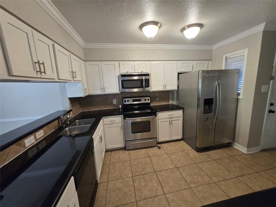 Property photo for 5661 Birchmont Drive, #E, Houston, TX