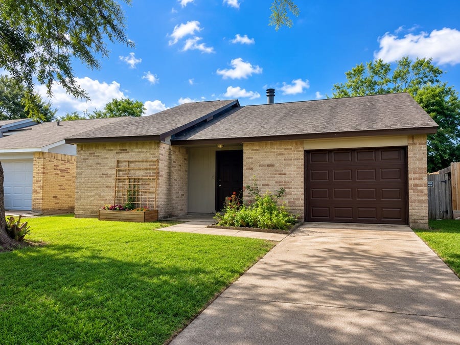Property photo for 19447 Cypress Cliff Drive, Katy, TX
