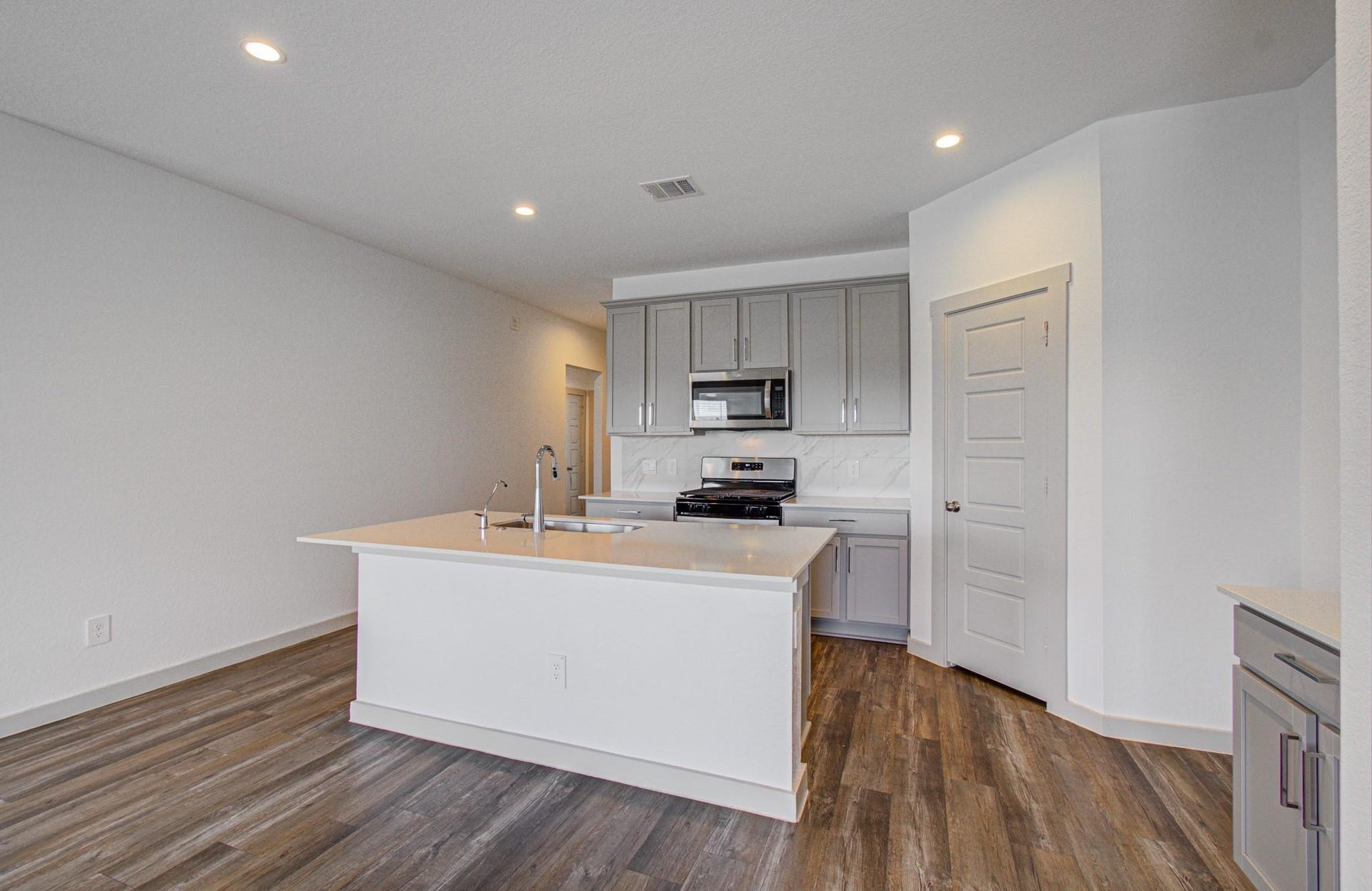 7903 Wrangler Shack Lane, Rosharon, TX 77583