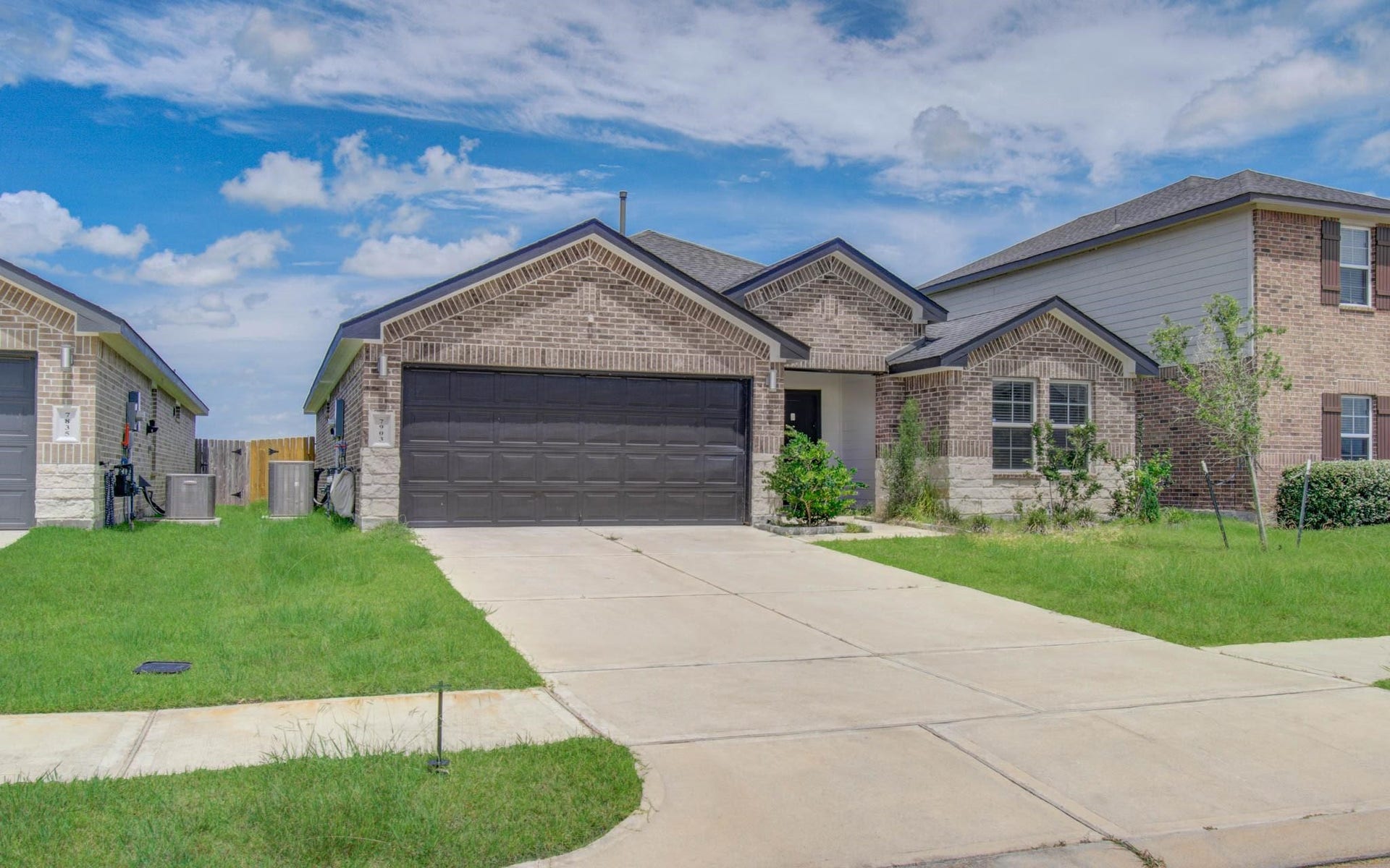7903 Wrangler Shack Lane, Rosharon, TX 77583