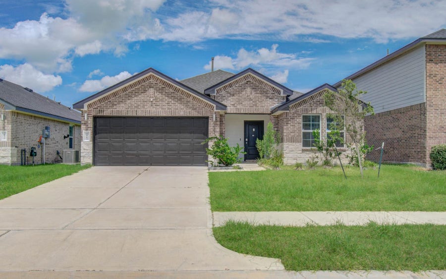 Property photo for 7903 Wrangler Shack Lane, Rosharon, TX