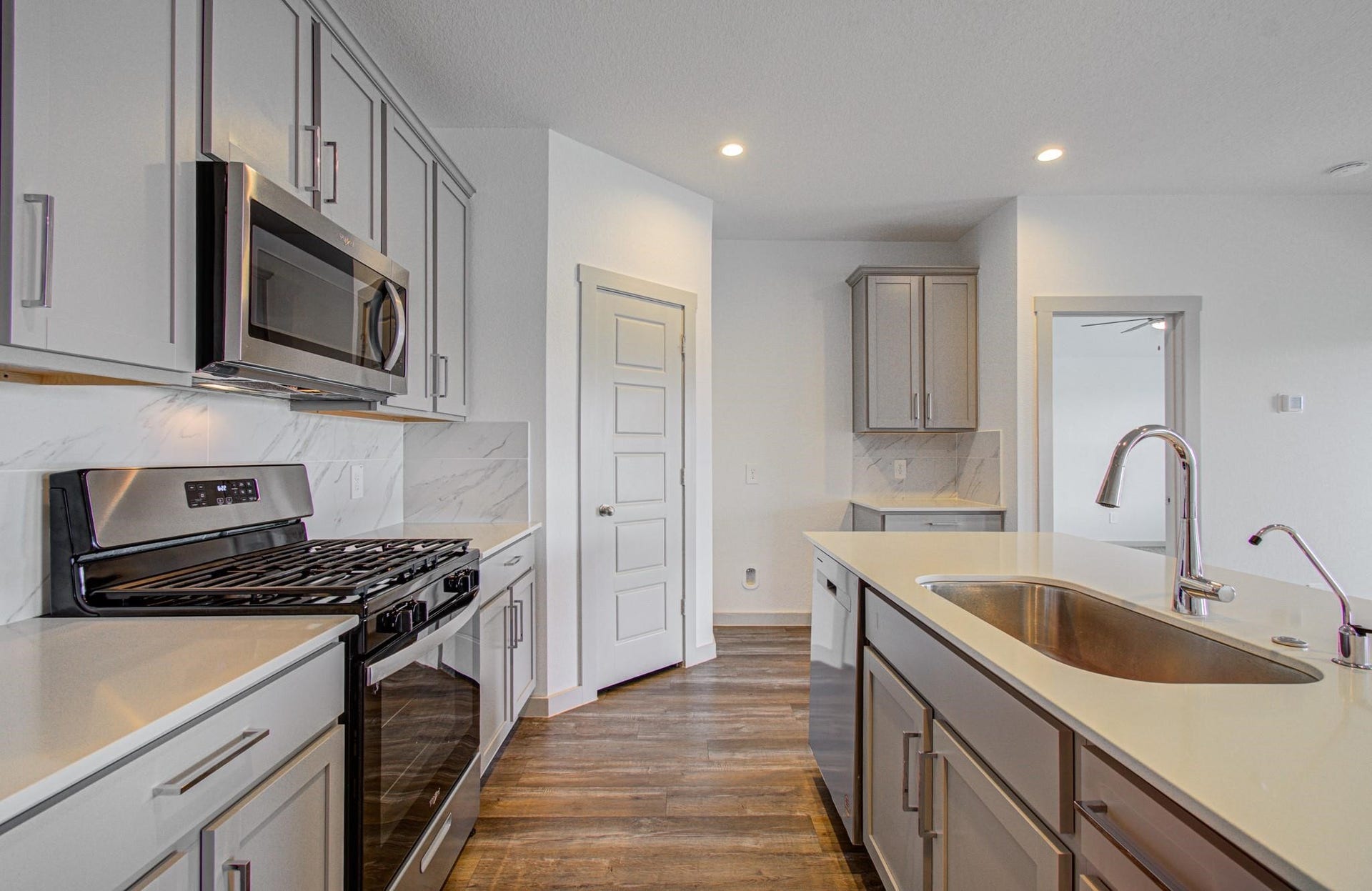 7903 Wrangler Shack Lane, Rosharon, TX 77583