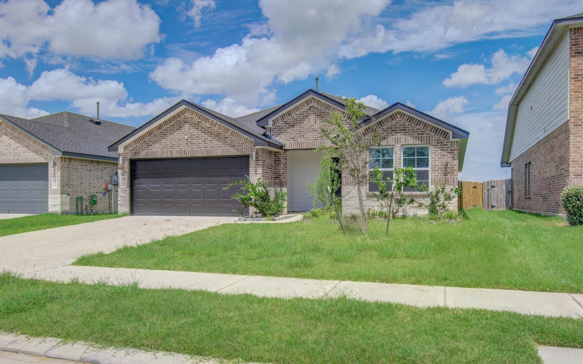 7903 Wrangler Shack Lane, Rosharon, TX 77583