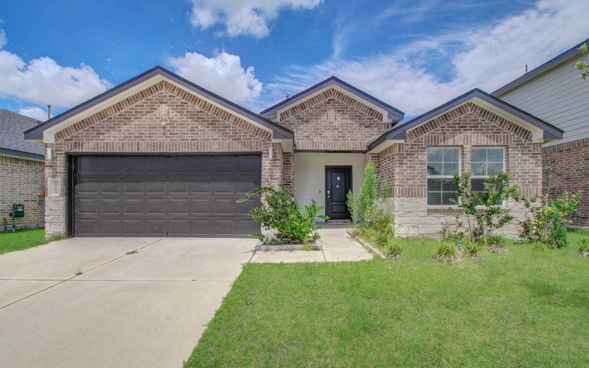 7903 Wrangler Shack Lane, Rosharon, TX 77583