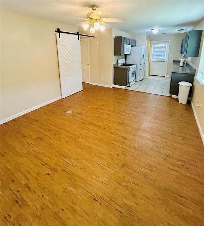 1025 14th Street, San Leon, TX 77539 1025 14th Street, San Leon, TX 77539