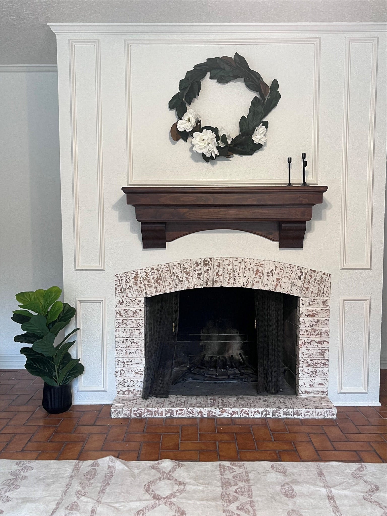 111 Cherrywood Dr, Lake Jackson, TX 77566 Gas Fireplace
