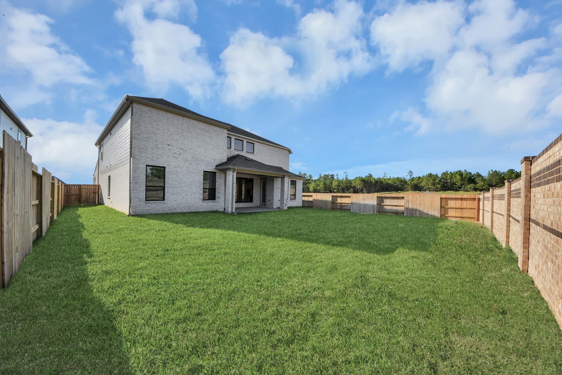 2097 Corn Thistle Way, Magnolia, TX 77355 Come and see this spacious backyard with its beautiful covered patio. There is plenty of room for the kids to play and adults to relax. Perfect for your outdoor living space, patio furniture, bbq pit, and so much more. The possibilities are endless!