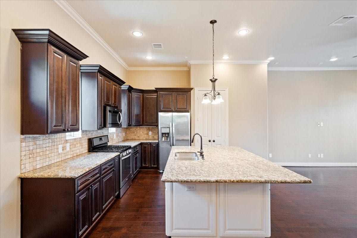 1516 Amundsen Street, Houston, TX 77009 1516 Amundsen Street, Houston, TX 77009