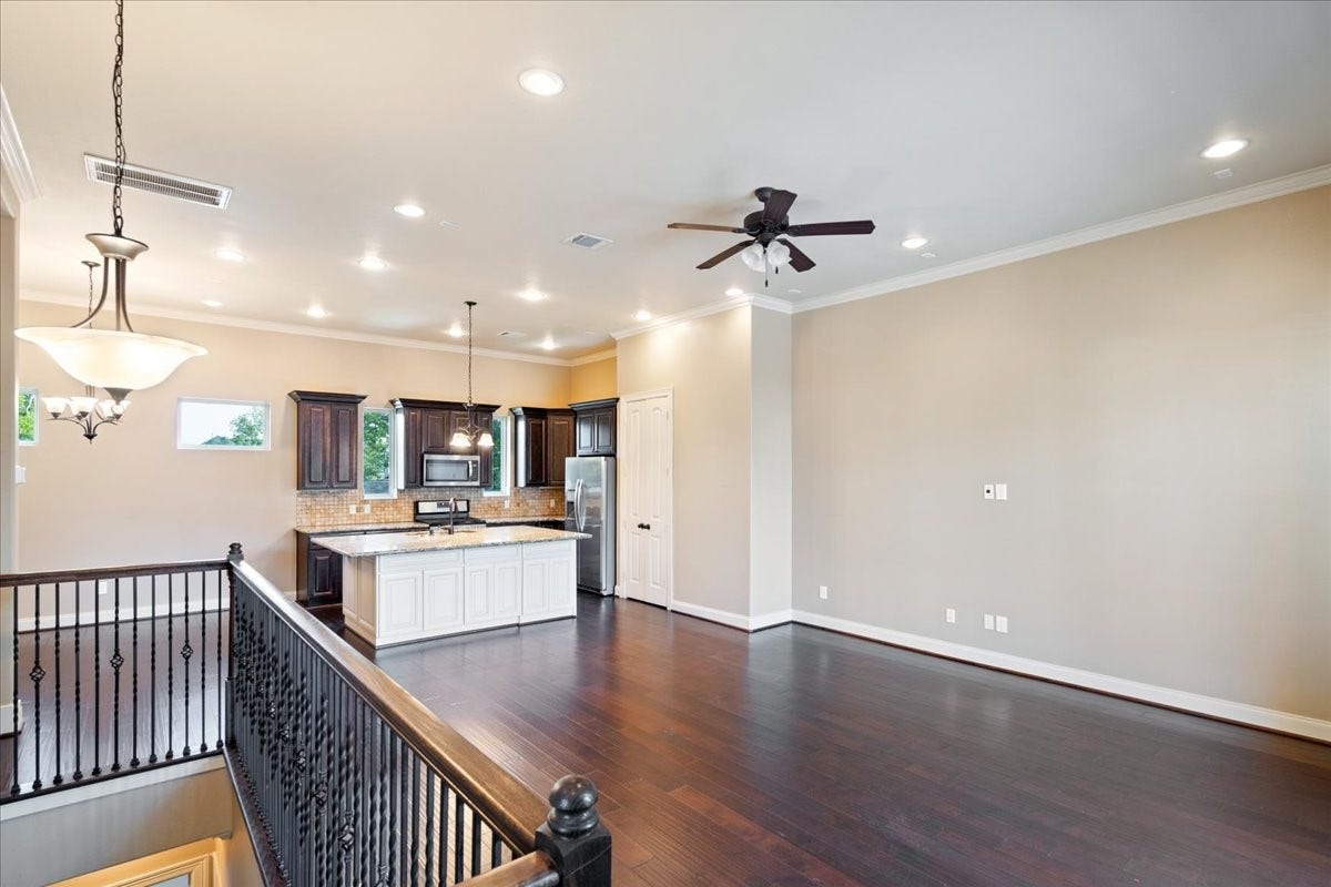 1516 Amundsen Street, Houston, TX 77009 1516 Amundsen Street, Houston, TX 77009