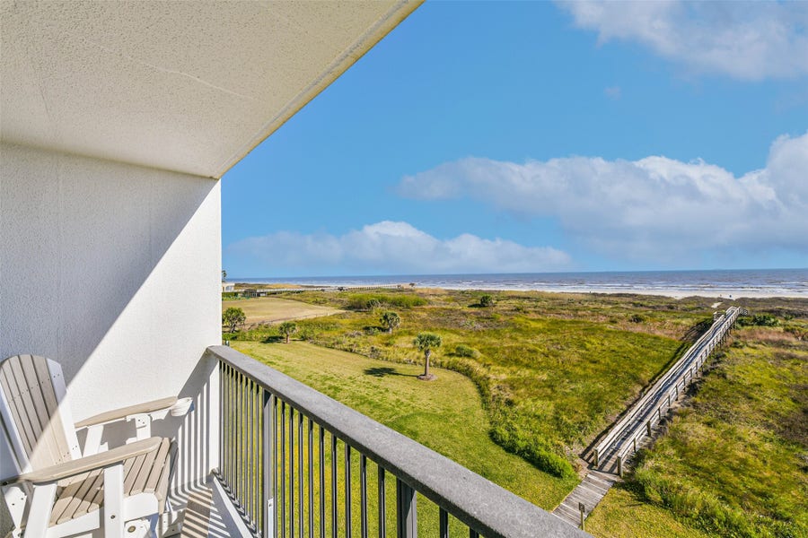 Property photo for 415 E Beach Drive, #305, Galveston, TX