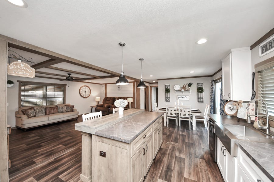 Property photo for 131 Kiowa Court, Rosharon, TX