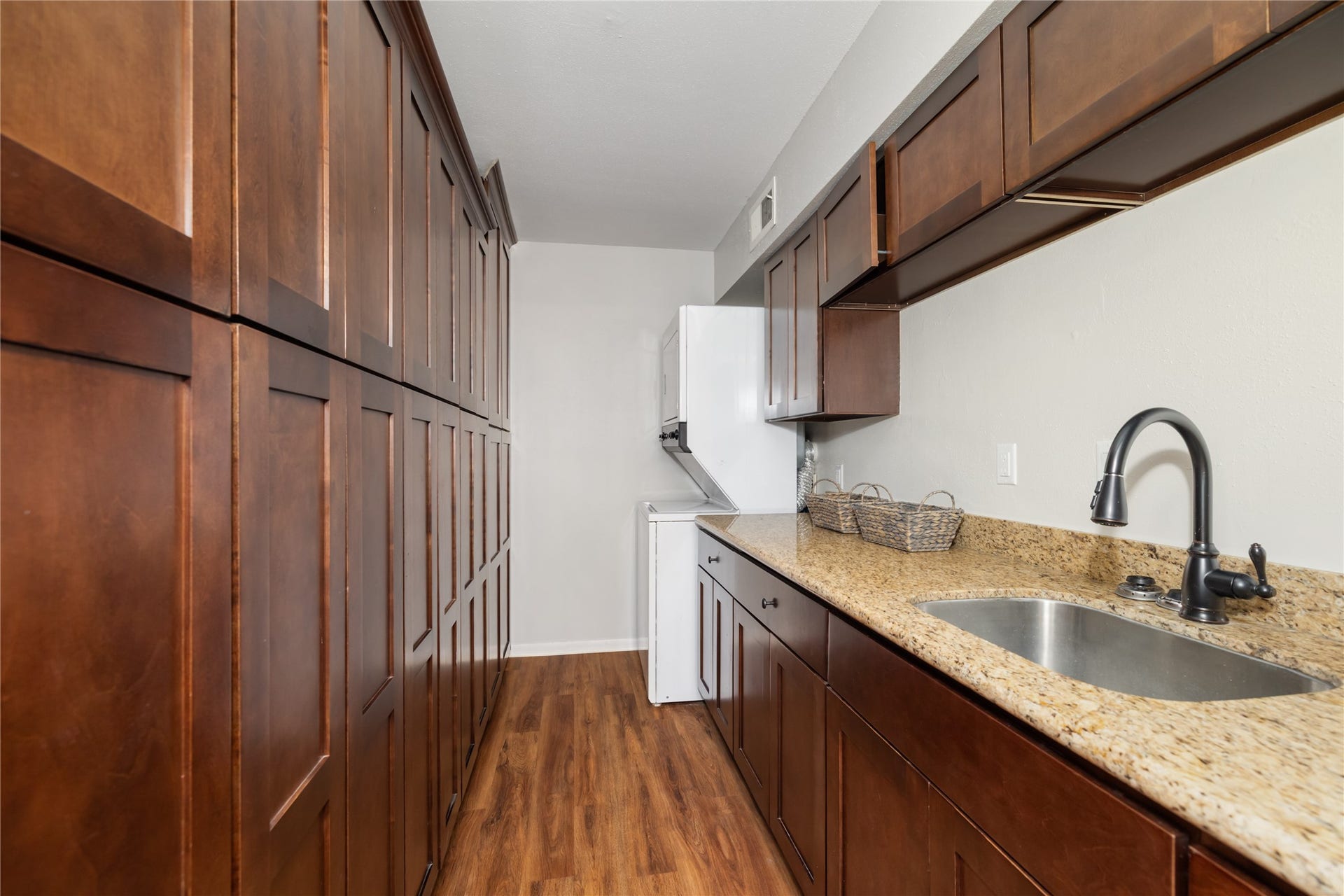 1601 S Shepherd Drive, #123, Houston, TX 77019