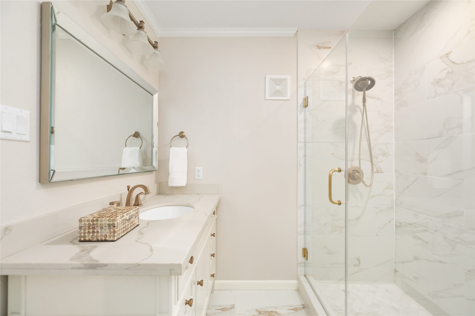 1601 S Shepherd Drive, #123, Houston, TX 77019