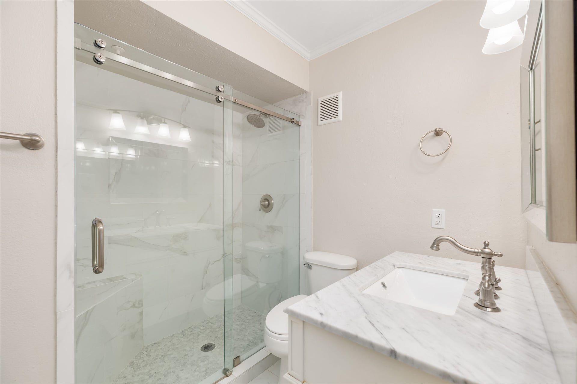 1601 S Shepherd Drive, #123, Houston, TX 77019