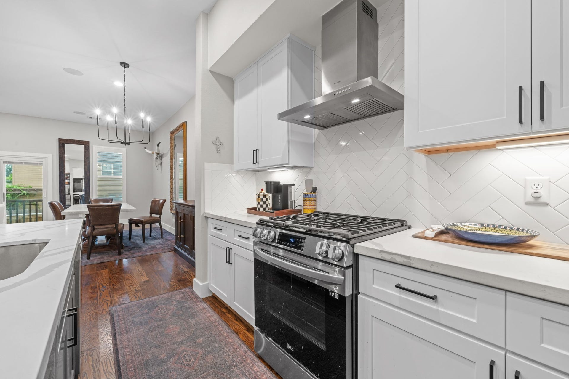816 E 38th St, #C, Houston, TX 77022 816 E 38th St, #C, Houston, TX 77022