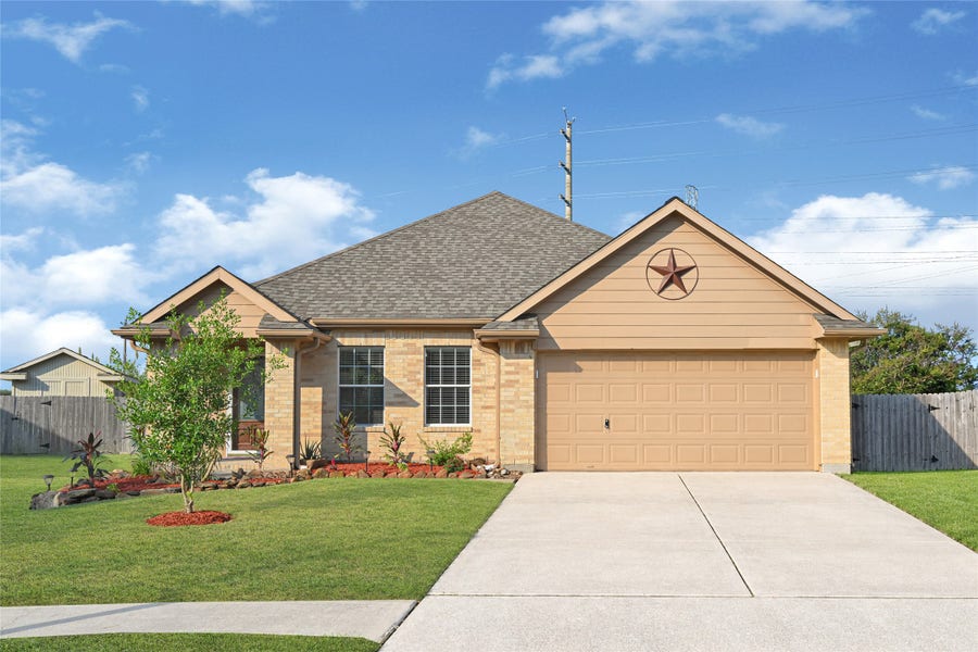 Property photo for 2146 Longwood Drive, Deer Park, TX