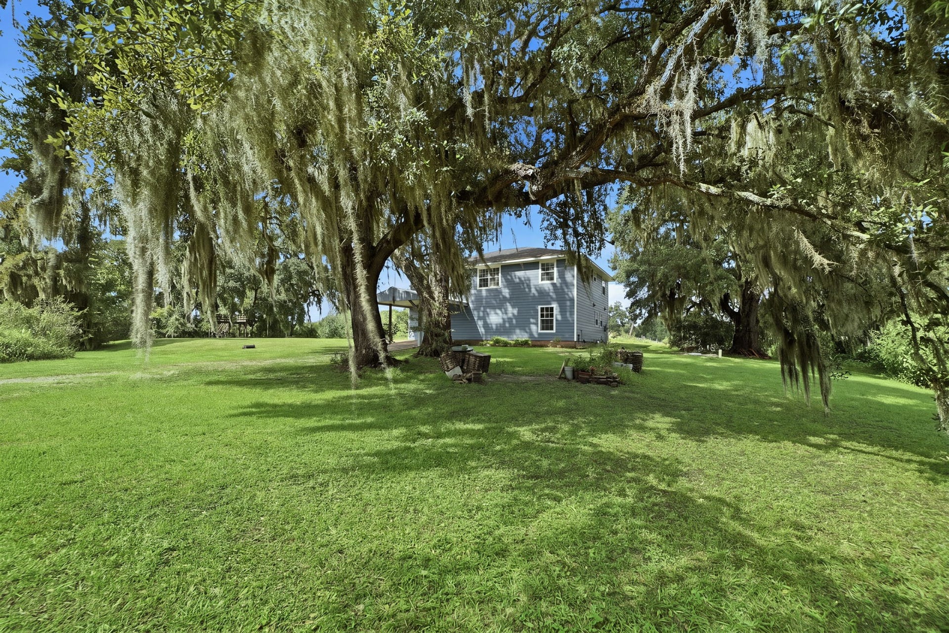 450 N Sunset Boulevard, Holiday Lakes, TX 77515 450 N Sunset Boulevard, Holiday Lakes, TX 77515
