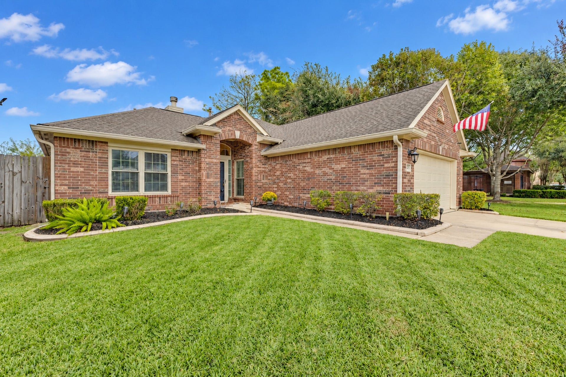 3502 Pecan Mill Drive, Sugar Land, TX 77498 3502 Pecan Mill Drive, Sugar Land, TX 77498