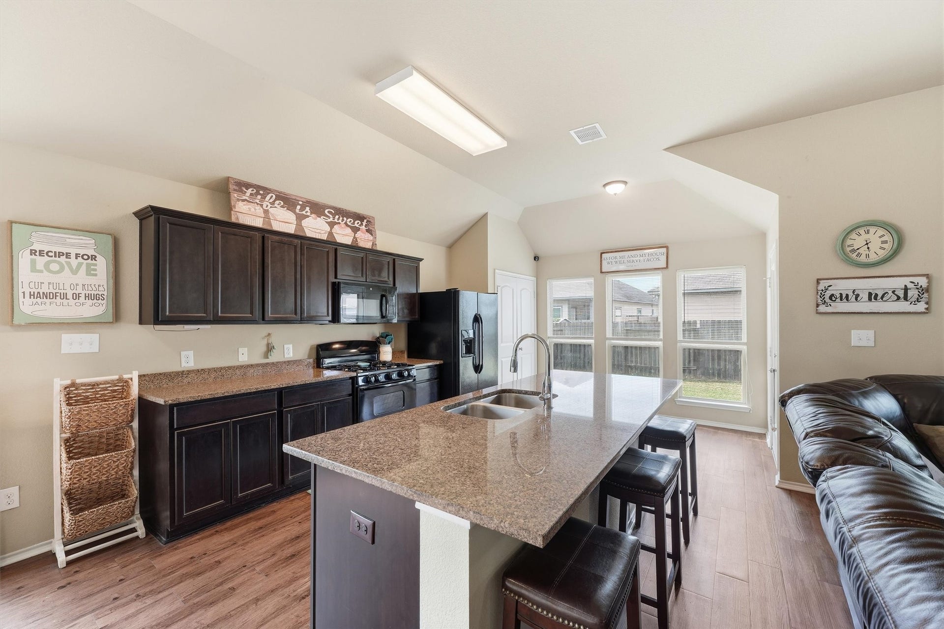 1948 Briar Grove Drive, Conroe, TX 77301