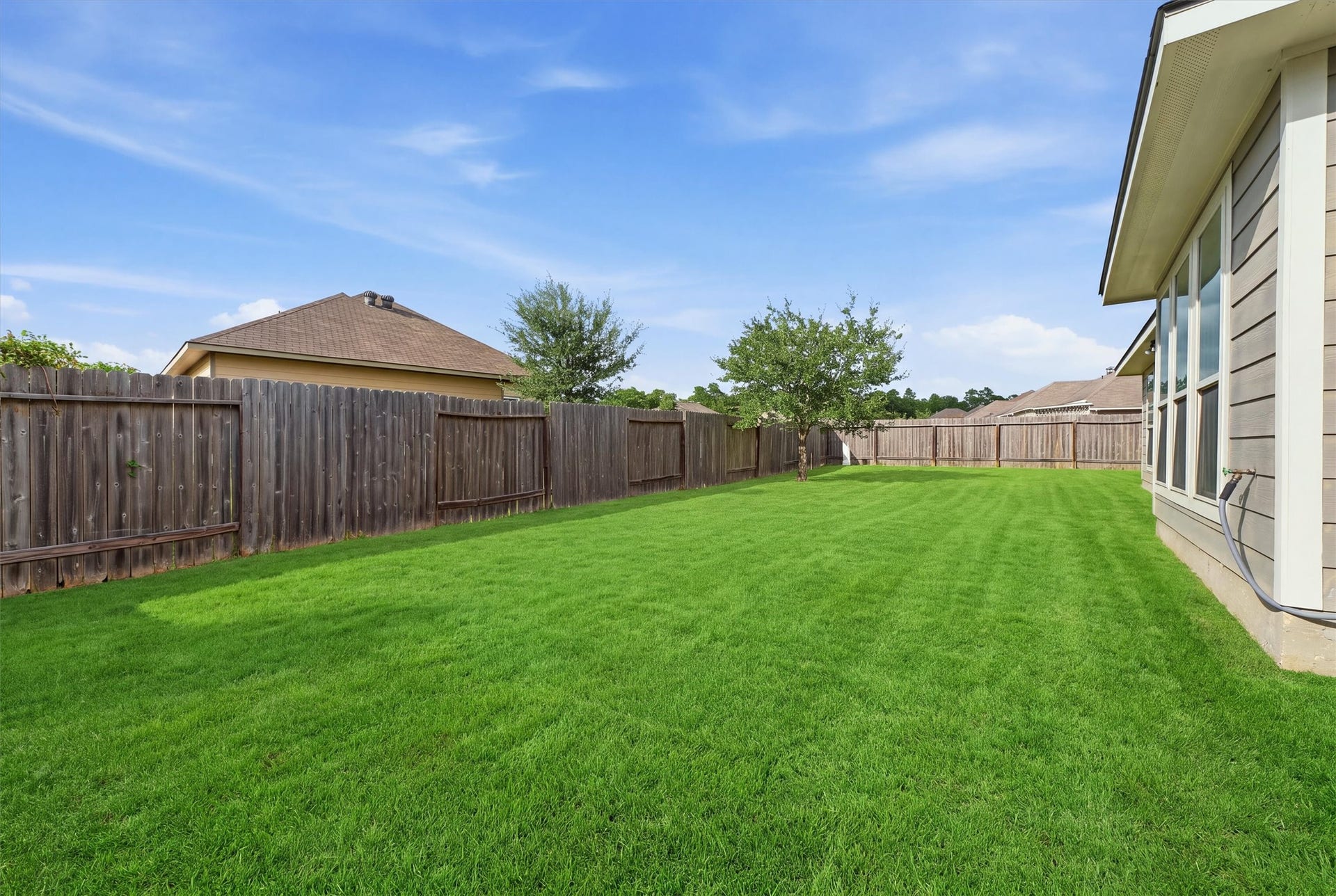 1948 Briar Grove Drive, Conroe, TX 77301