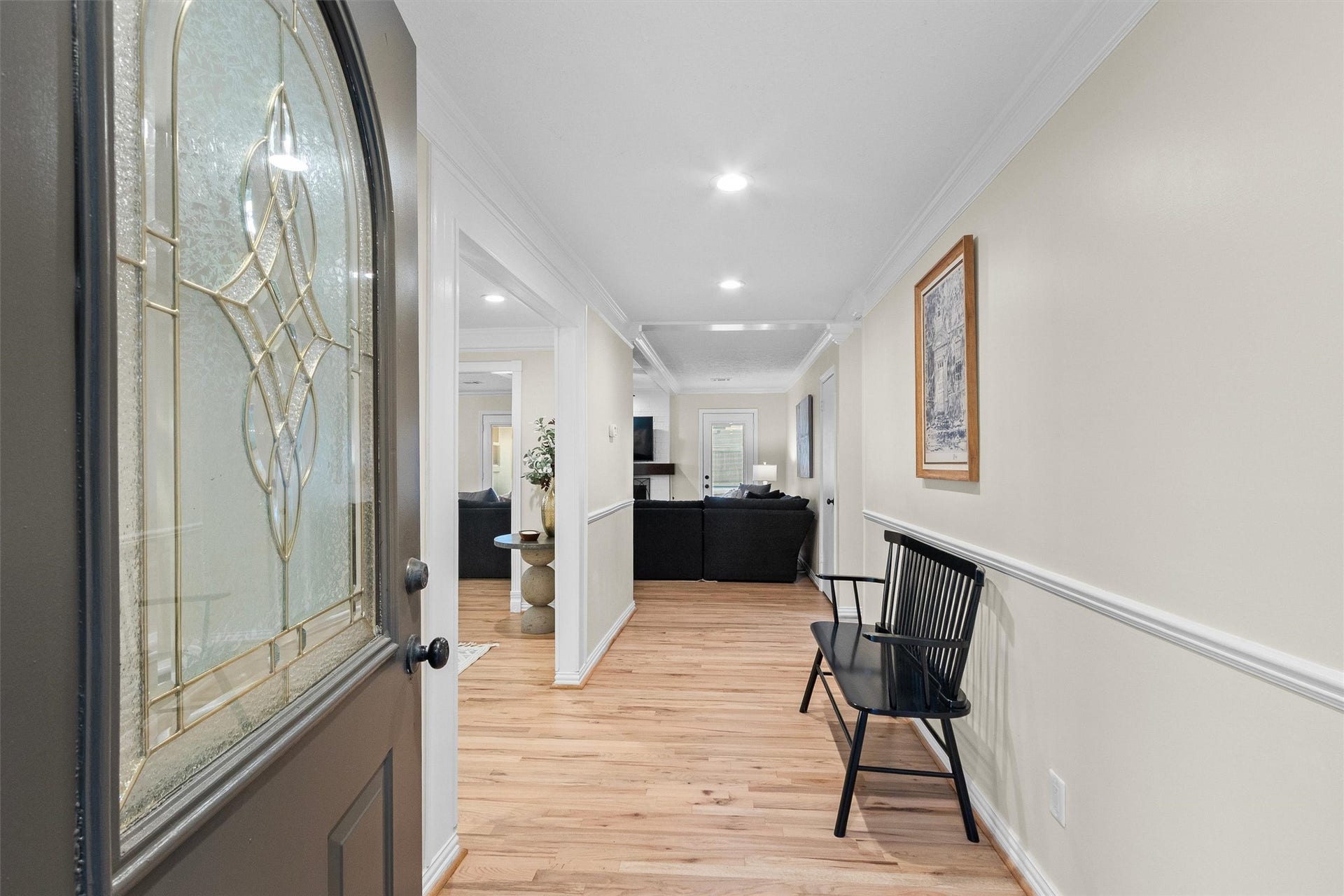 17407 Fairway Oaks Drive, Spring, TX 77379 Large bright foyer
