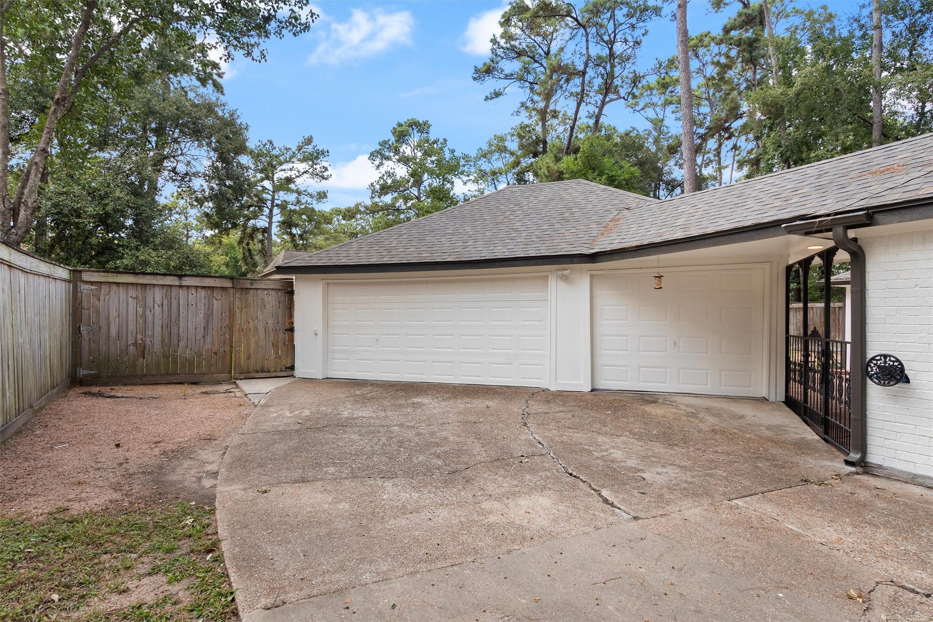 17407 Fairway Oaks Drive, Spring, TX 77379 3 car garage with room to store a trailer