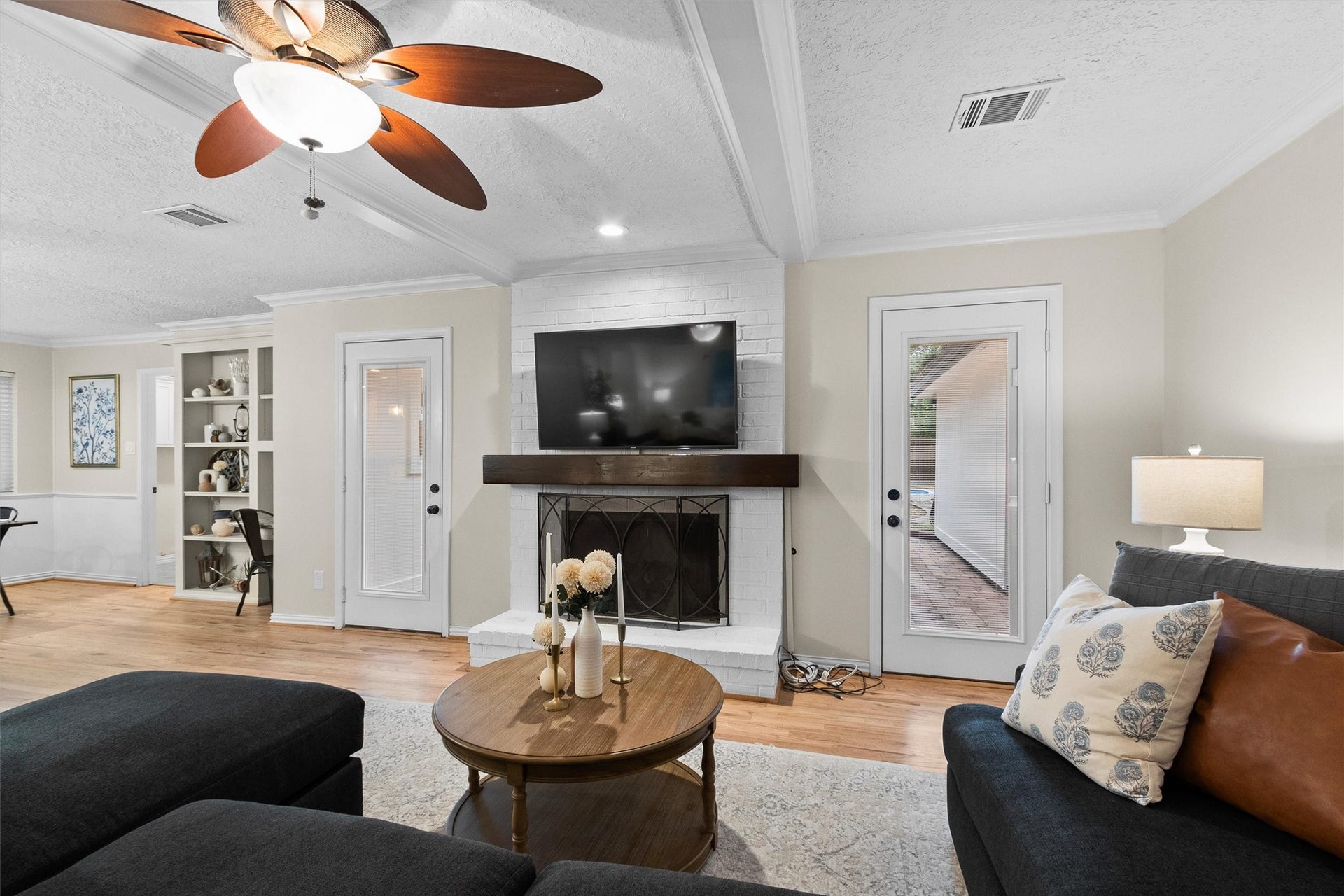 17407 Fairway Oaks Drive, Spring, TX 77379 Spacious den