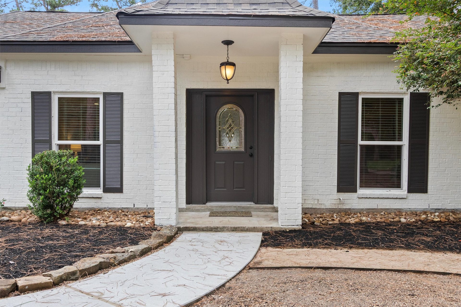 17407 Fairway Oaks Drive, Spring, TX 77379 Regal entry