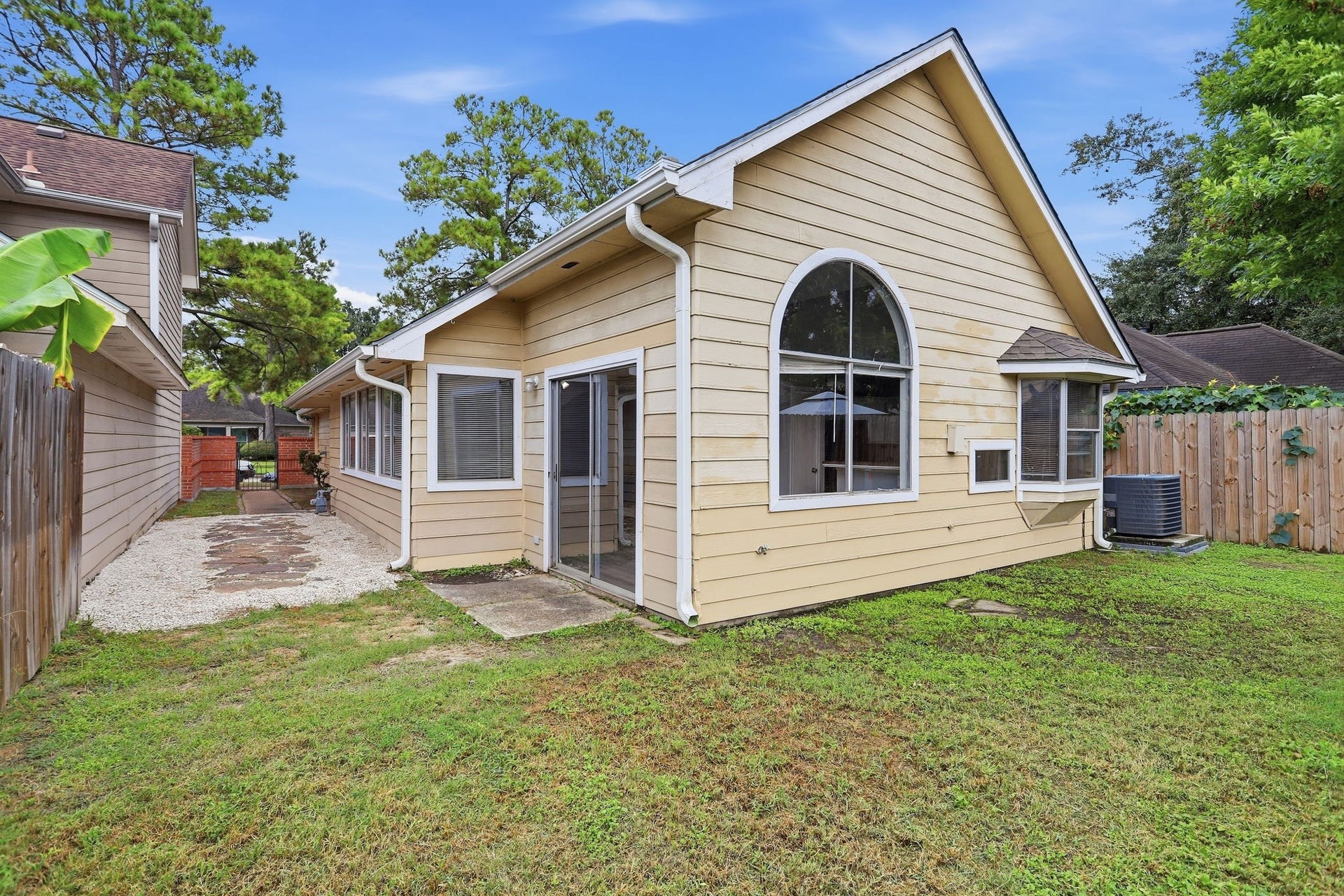 9915 Territory Lane, Houston, TX 77064 9915 Territory Lane, Houston, TX 77064