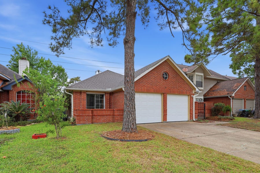 Property photo for 9915 Territory Lane, Houston, TX