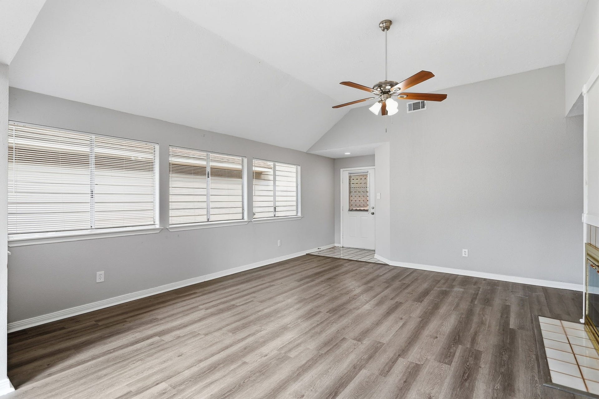 9915 Territory Lane, Houston, TX 77064 9915 Territory Lane, Houston, TX 77064