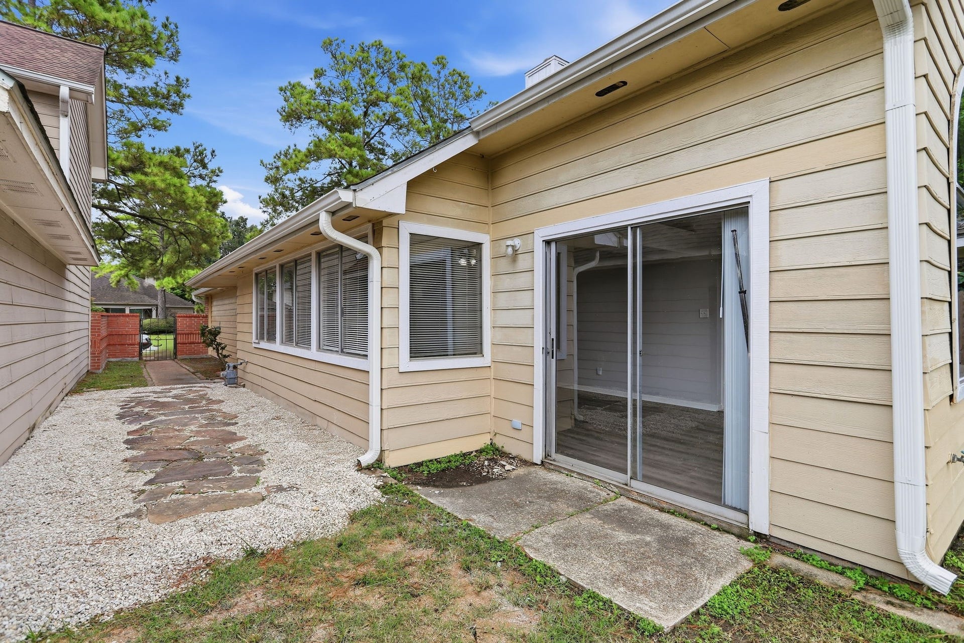 9915 Territory Lane, Houston, TX 77064 9915 Territory Lane, Houston, TX 77064