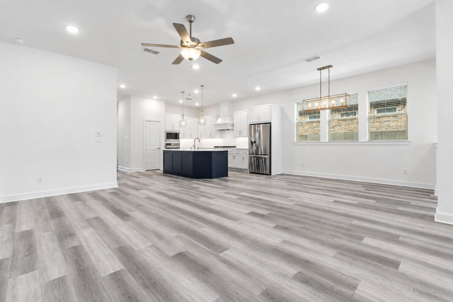 2323 Lambert Drive, Katy, TX 77493 Family Room looking to Kitchen and Eating Area