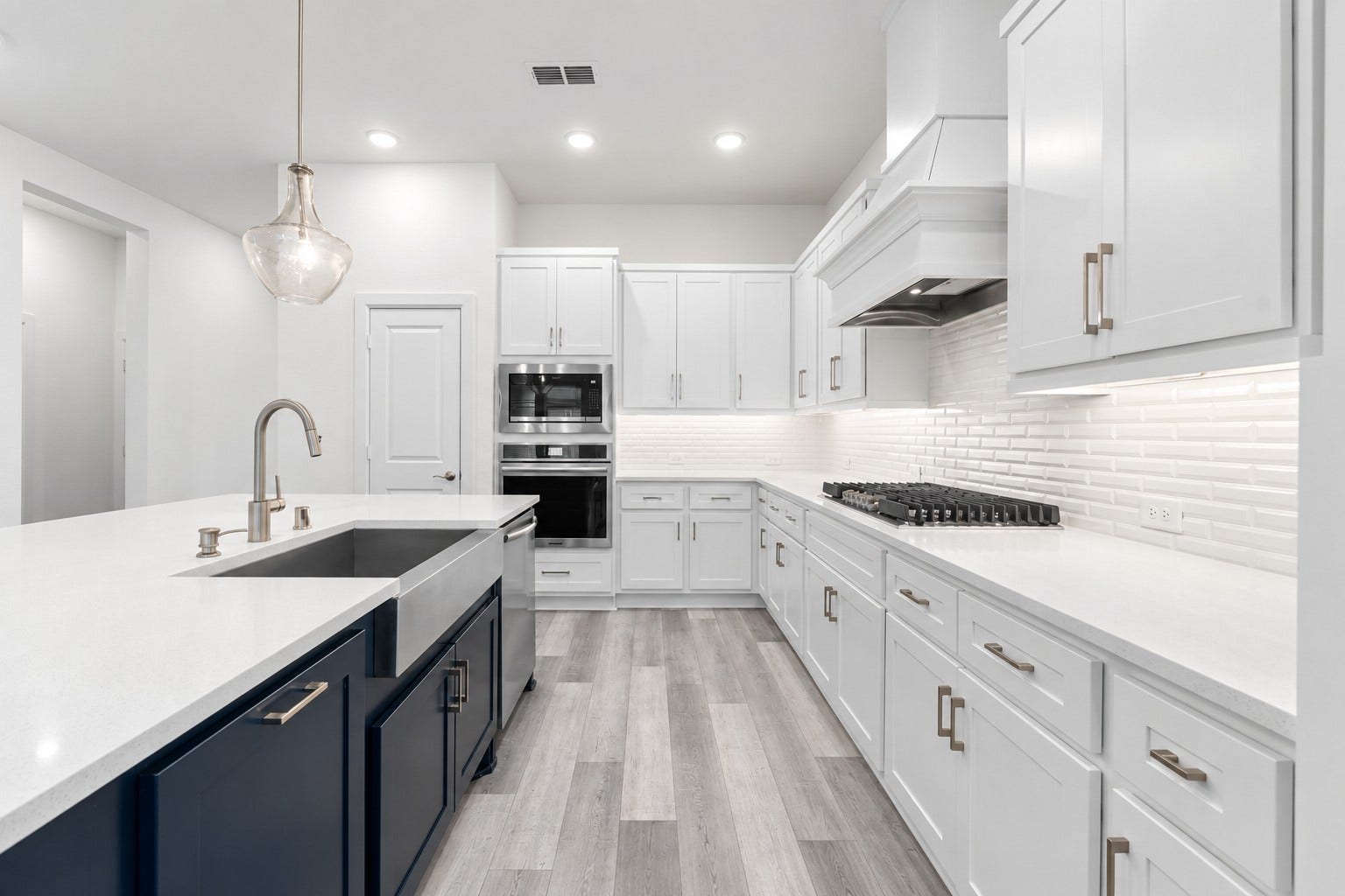 2323 Lambert Drive, Katy, TX 77493 Beautiful Kitchen showing the gorgeous countertops and appliances