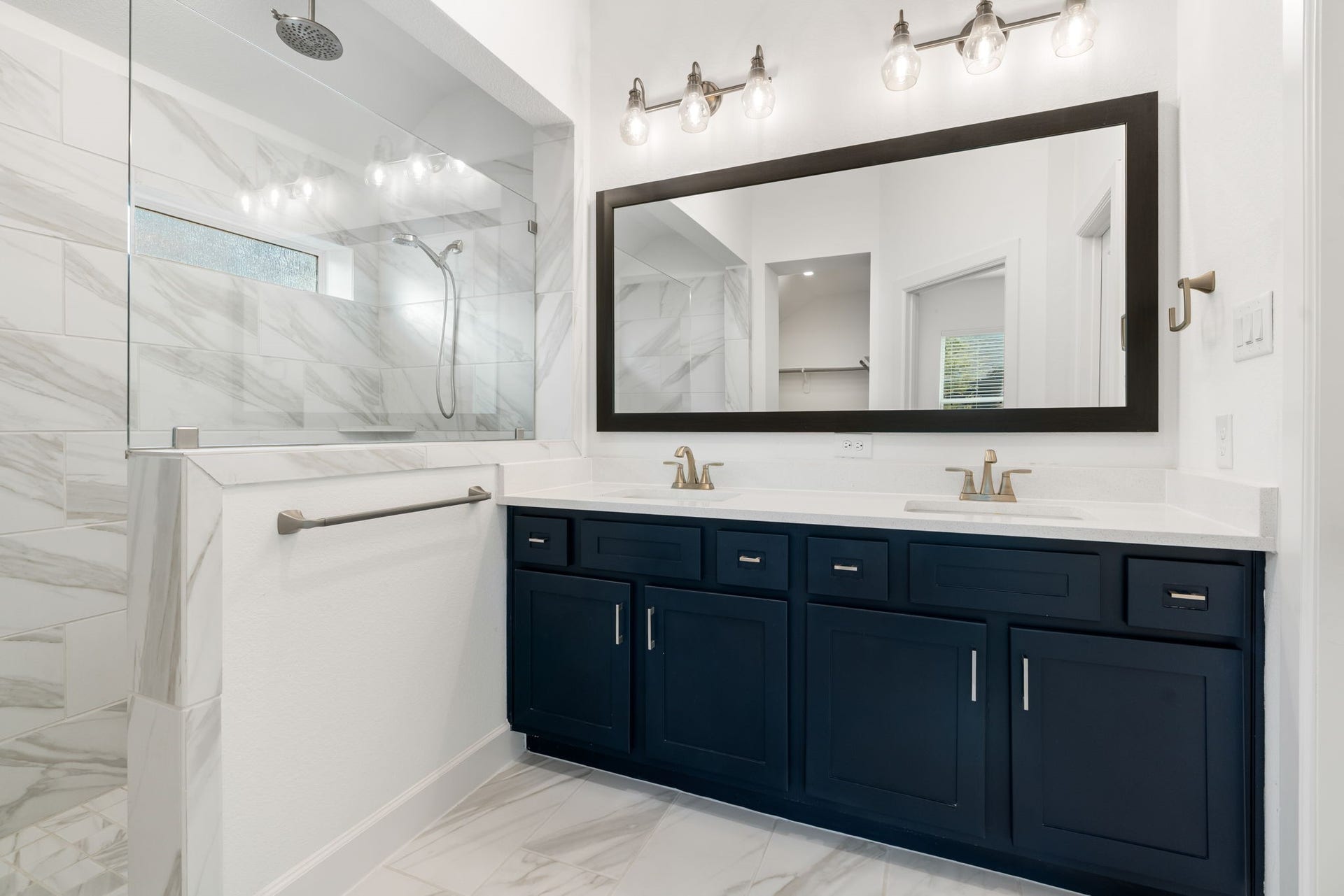 2323 Lambert Drive, Katy, TX 77493 Beautiful primary bath