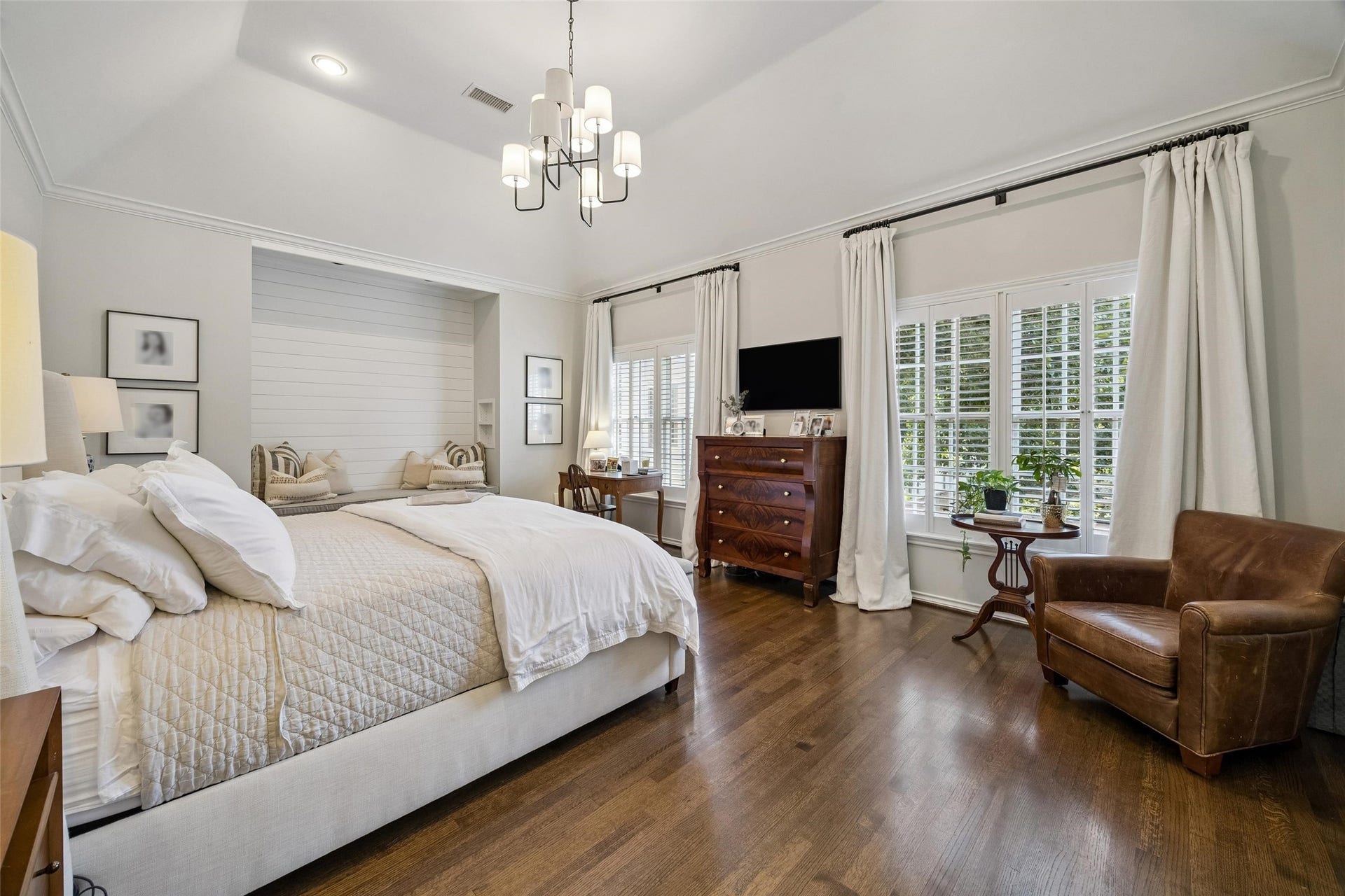 3911 Case Street, Houston, TX 77005 3911 Case Street, Houston, TX 77005