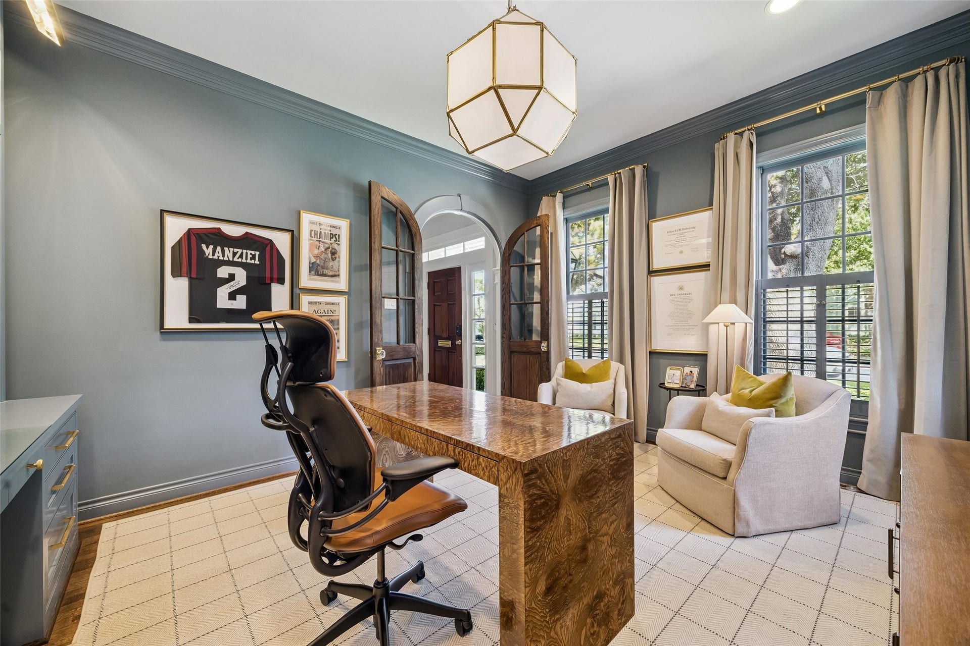 3911 Case Street, Houston, TX 77005 3911 Case Street, Houston, TX 77005