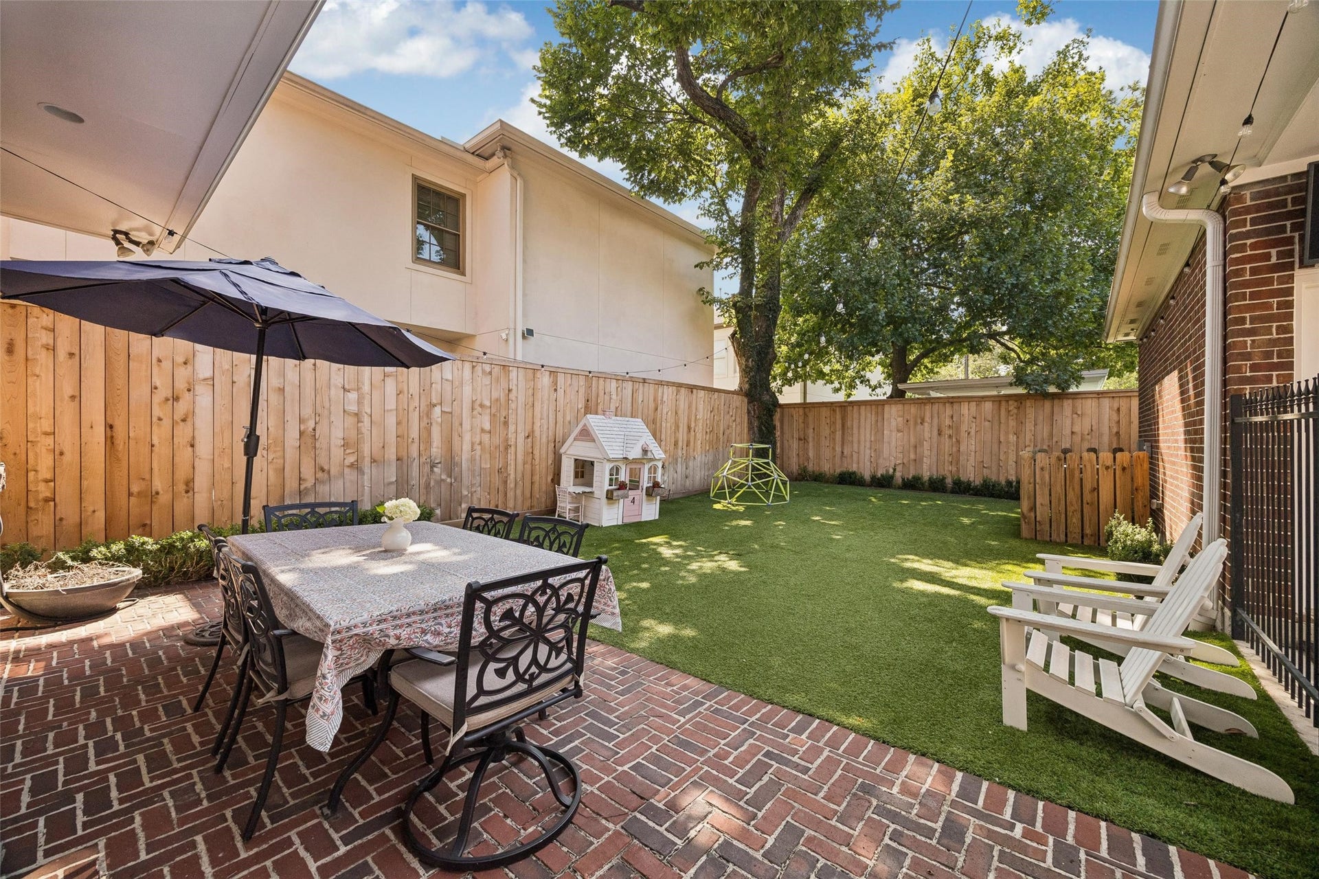 3911 Case Street, Houston, TX 77005 3911 Case Street, Houston, TX 77005