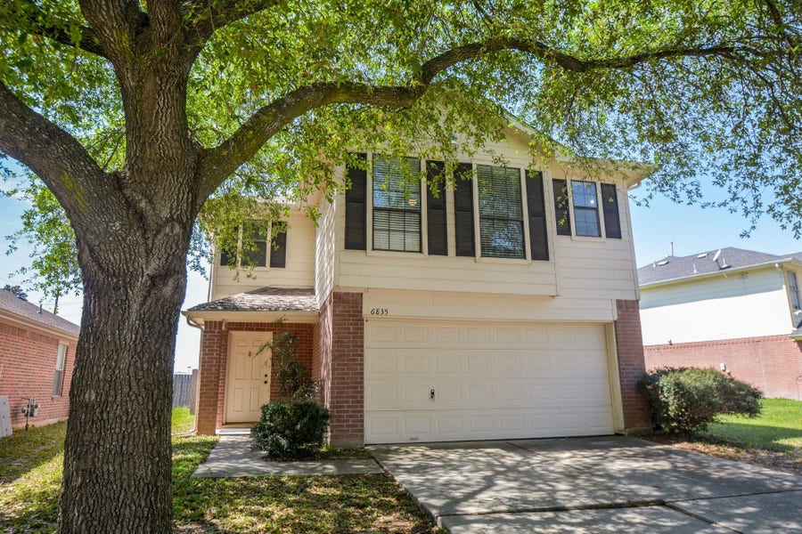 Property photo for 6835 Lower Arrow Dr Drive, Houston, TX