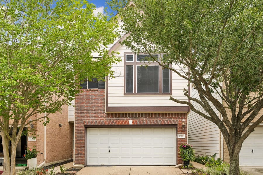 Property photo for 1319 Ella Place, Houston, TX