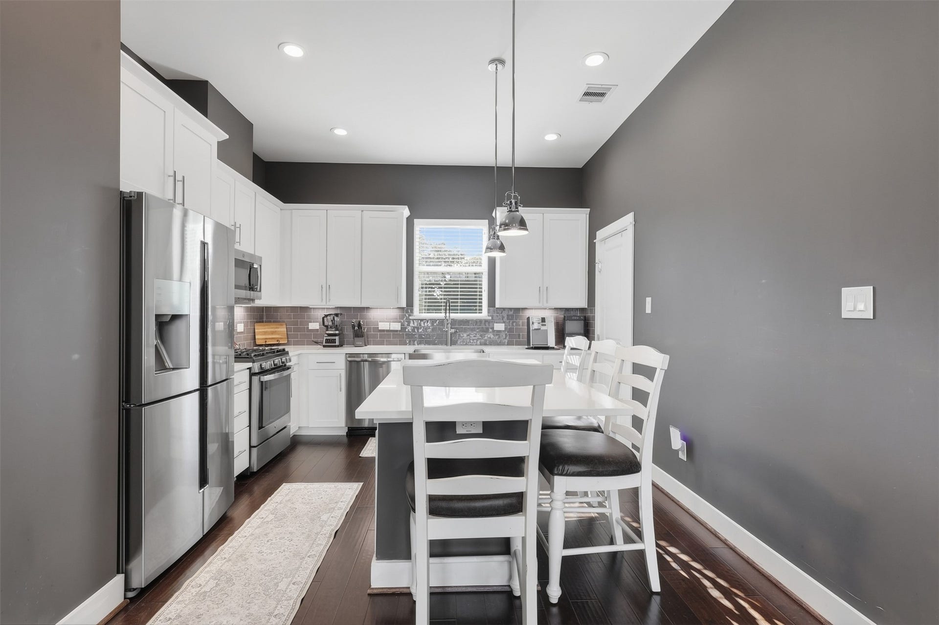 728 W Donovan Street, Houston, TX 77091 728 W Donovan Street, Houston, TX 77091