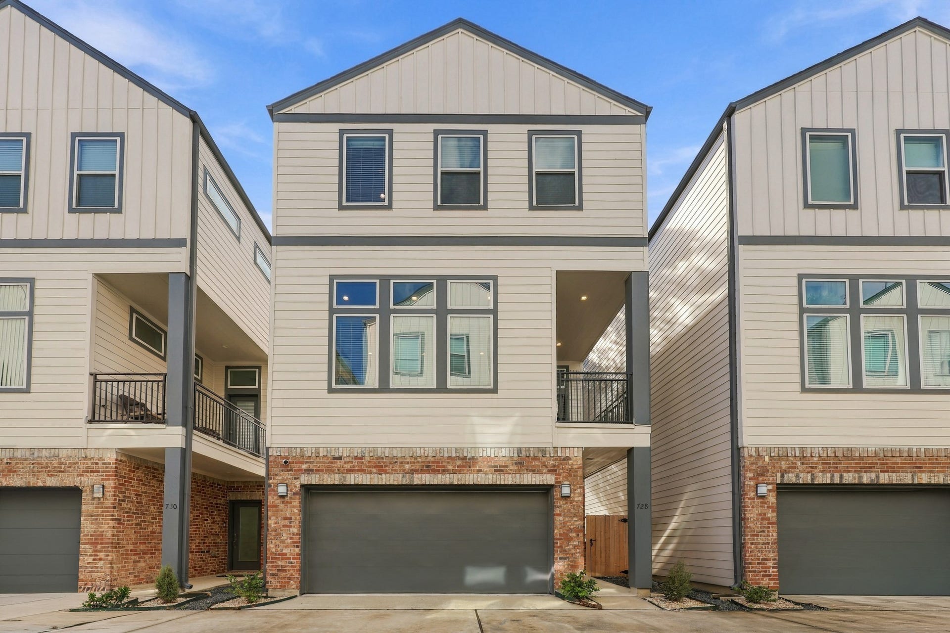 728 W Donovan Street, Houston, TX 77091 728 W Donovan Street, Houston, TX 77091